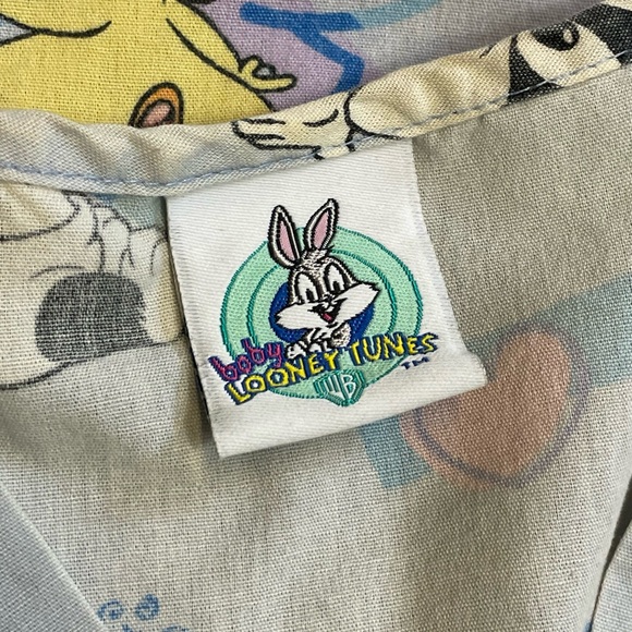 Vintage Tweety Bird Baby Looney Tunes All Over Women's Sz XL V-Neck Scrub Top - Picture 2 of 7